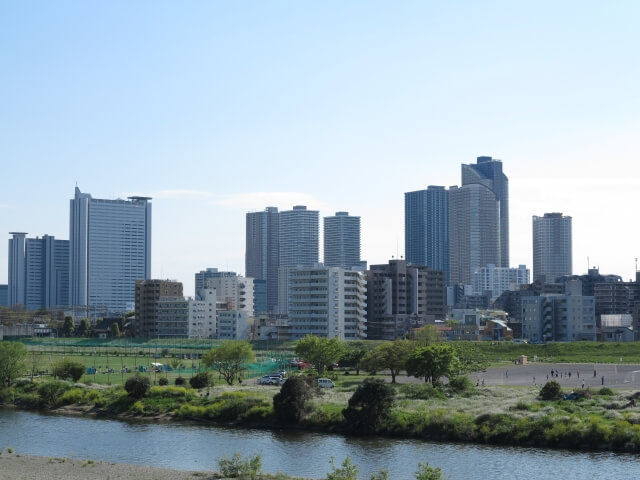 ・川崎区役所：〒210-8570神奈川県川崎市川崎区東田町8<br>・幸区役所：〒212-8570神奈川県川崎市幸区戸手本町1丁目11-1<br>・中原区役所： 〒211-8570神奈川県川崎市中原区小杉町3-245<br>・高津区役所：〒213-8570神奈川県川崎市高津区下作延2丁目8-1<br>・多摩区役所：〒214-8570神奈川県川崎市多摩区登戸1775-1<br>・宮前区役所：〒216-8570神奈川県川崎市宮前区宮前平2丁目20-5<br>・麻生区役所：〒215-8570神奈川県川崎市麻生区万福寺1丁目5-1